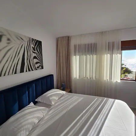 Sunny Sea View Apartment- Golem,durres 公寓 *
