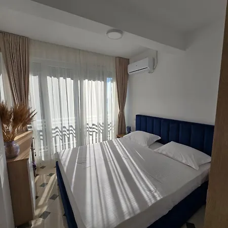 Sunny Sea View Apartment- Golem,durres