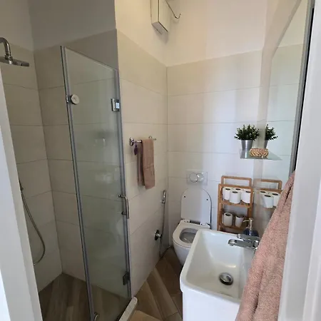 公寓 Sunny Sea View Apartment- Golem,durres *