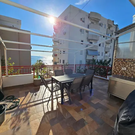Sunny Sea View Apartment- Golem,durres 公寓 Durrës