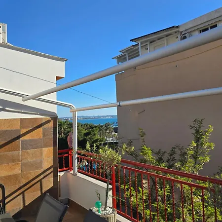 Sunny Sea View Apartment- Golem,durres